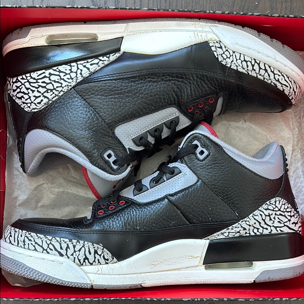 Retro Air Jordan 3 Black Cement 2011